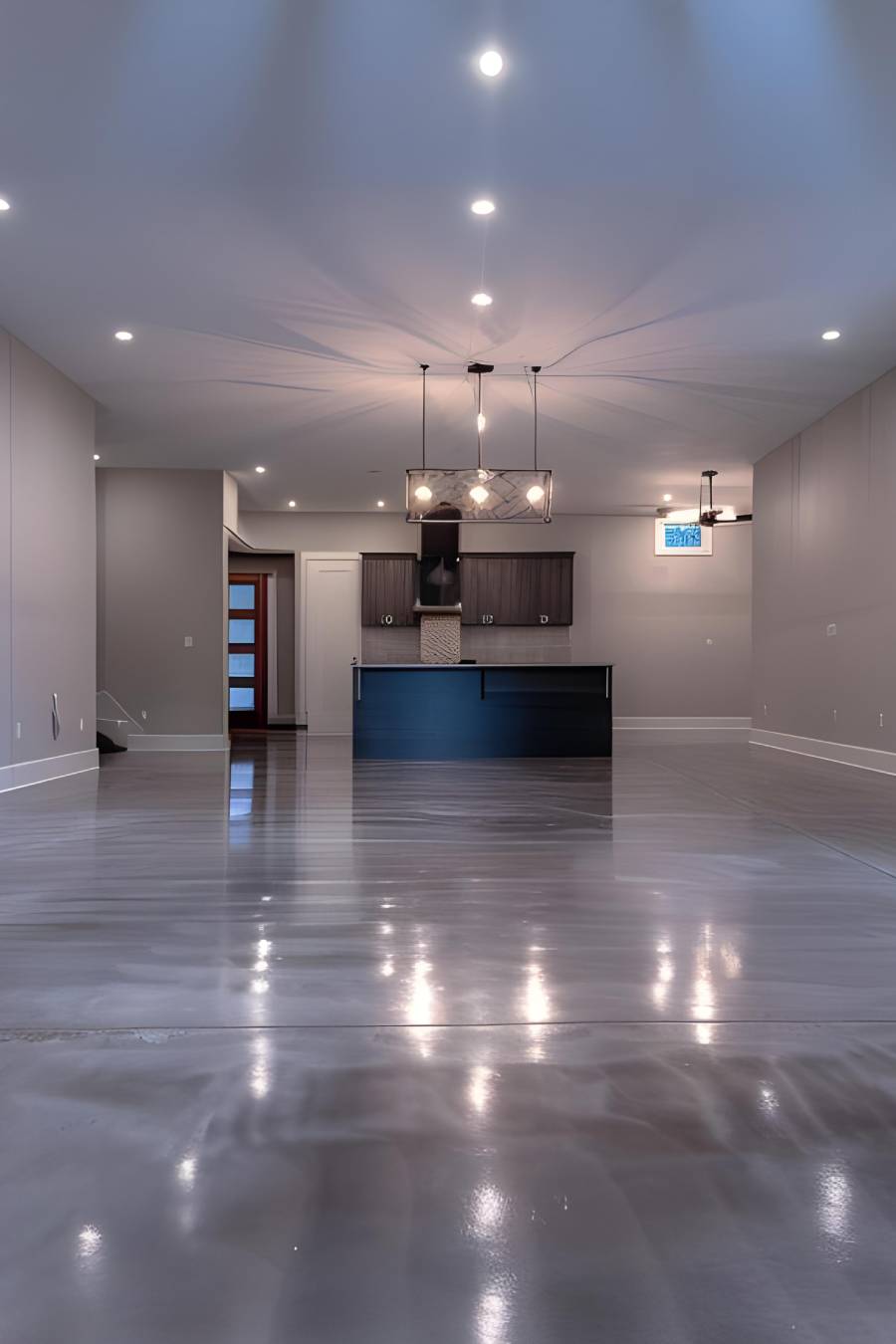 Metallic mirror-gloss epoxy floor